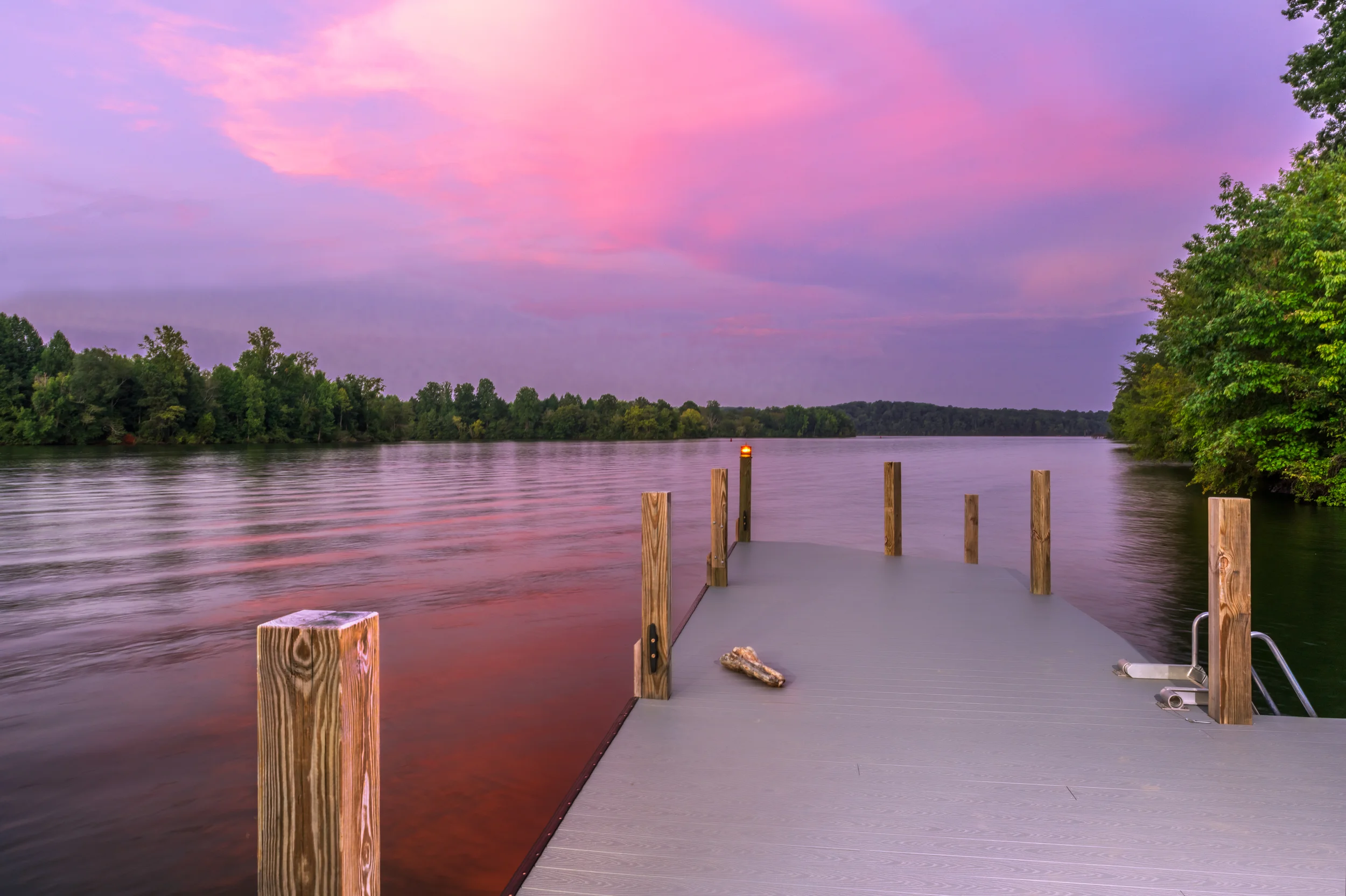 Dock by Riverside Bed and Breakfast in Soddy Daisy, Tennessee